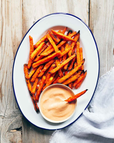Chipotle mayo served with sweet potato fries