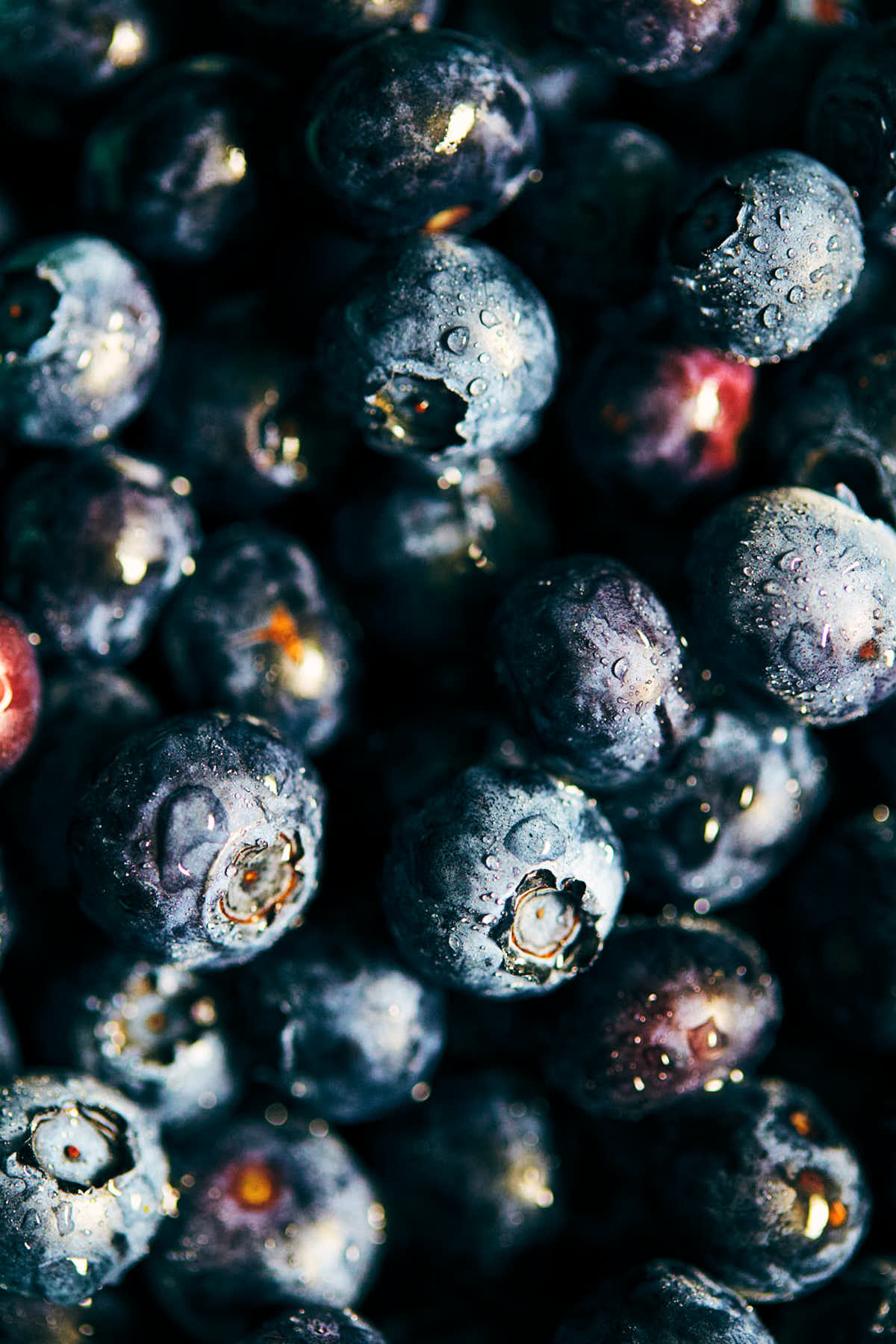 Close up of washed blueberries
