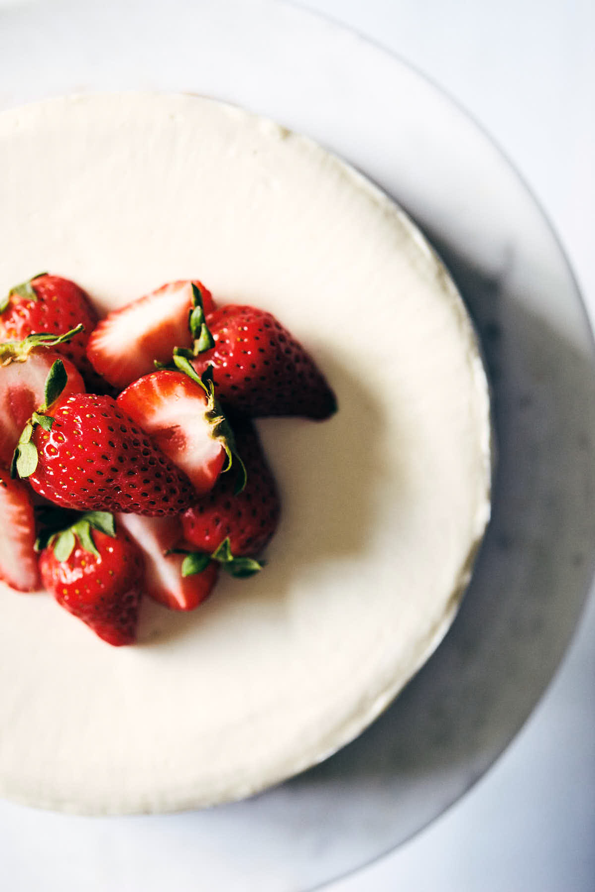 Cheesecake topped with strawberries