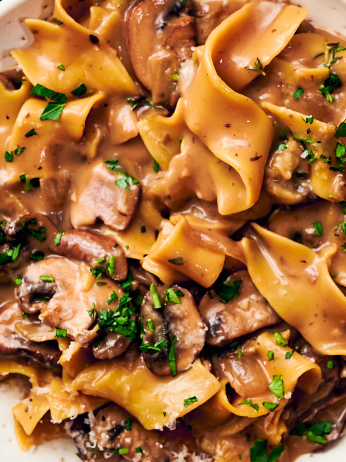 Vegetarian Mushroom Stroganoff (One Pot) - Evergreen Kitchen