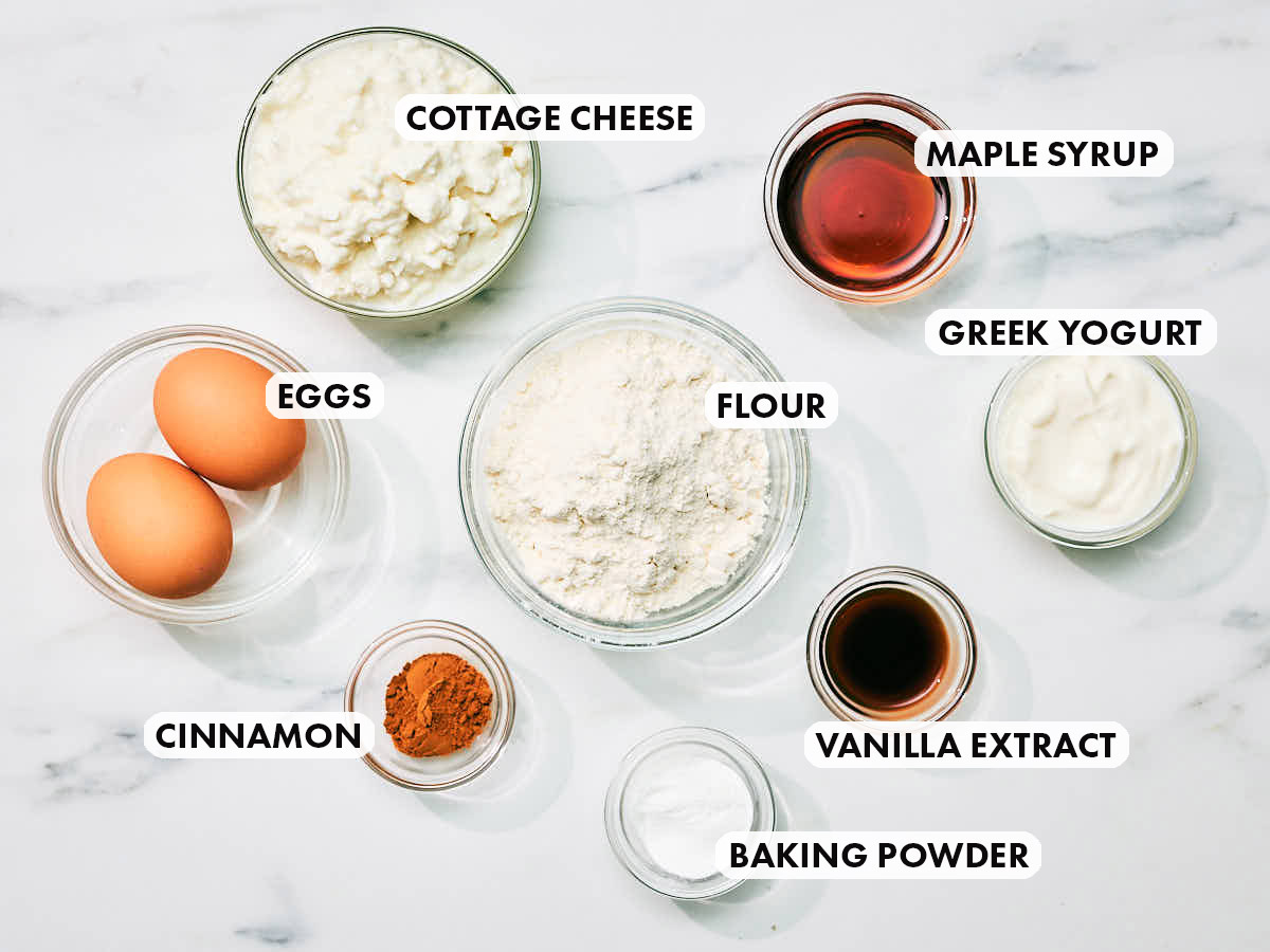 Ingredients to make high protein cottage cheese pancakes without protein powder.